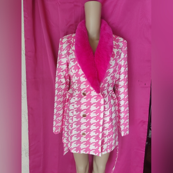 Fur Raincoat - Picture 6 of 10